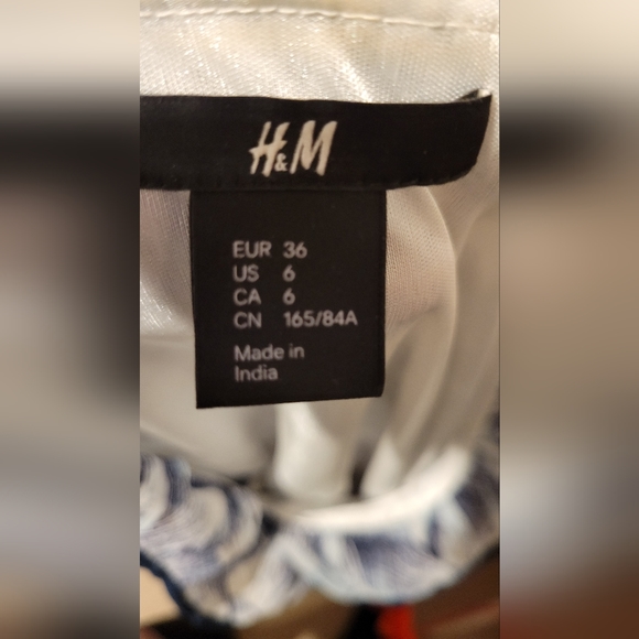 H&M Ruffle Dress - Picture 8 of 8